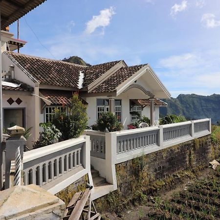 Good Karma Bromo Guesthouse Exterior photo